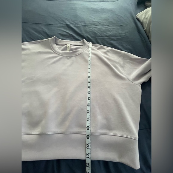 🍋LIKE NEW Lululemon Softstreme Faint Lavender Perfectly Oversized Crop Crew - 10 - Picture 10 of 11